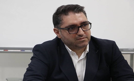 به گزارش وقایع نیوز به نقل از روابط عمومی سازمان توسعه تجارت ایران، امیر روشنبخش با اشاره به تصمیمات جلسـه یکصدوهفتادمین کارگروه سیاستگذاری و برنامهریزی رویدادهای تجاری، گفت: لغو پروازهای داخلی و خارجی، مشکلات سیستم لجستیک کشور، افزایش هزینهها و ریسک عدم بازدهی اقتصادی برای مشارکتکنندگان و عدم امکان جذب مشارکتکننده خارجی در رویدادهای بینالمللی باعث شد که برگزاری نمایشگاهها تا پایان تیرماه سال جاری به حالت تعلیق در آید.