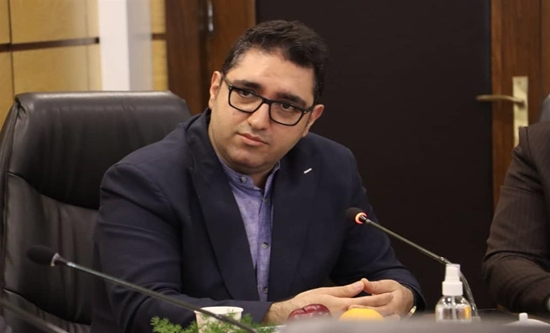 به گزارش وقایع نیوز: امیر روشن‌بخش در گفت‌وگو با روابط عمومی سازمان توسعه تجارت ایران، توسعه صادرات را یکی از سیاست‌های اصلی کشور در حوزه تقویت تجارت دانست و افزود: بنگاه‌های کوچک و متوسط نقش غیرقابل انکاری در توسعه و پیشرفت اقتصادی کشورها دارند در حال حاضر بخش قابل توجهی از صادرات آمریکا و چین، از محل شرکت‌های کوچک و متوسط یا همان SME ها انجام می‌گیرد؛ عموم این شرکت‌ها تولیدکننده کالاهایی هستند که ارزش کالایی آنها نسبت به وزن بیشتر است و به عبارتی به‌دنبال خلق ارزش افزوده بالا در تولید هستند.