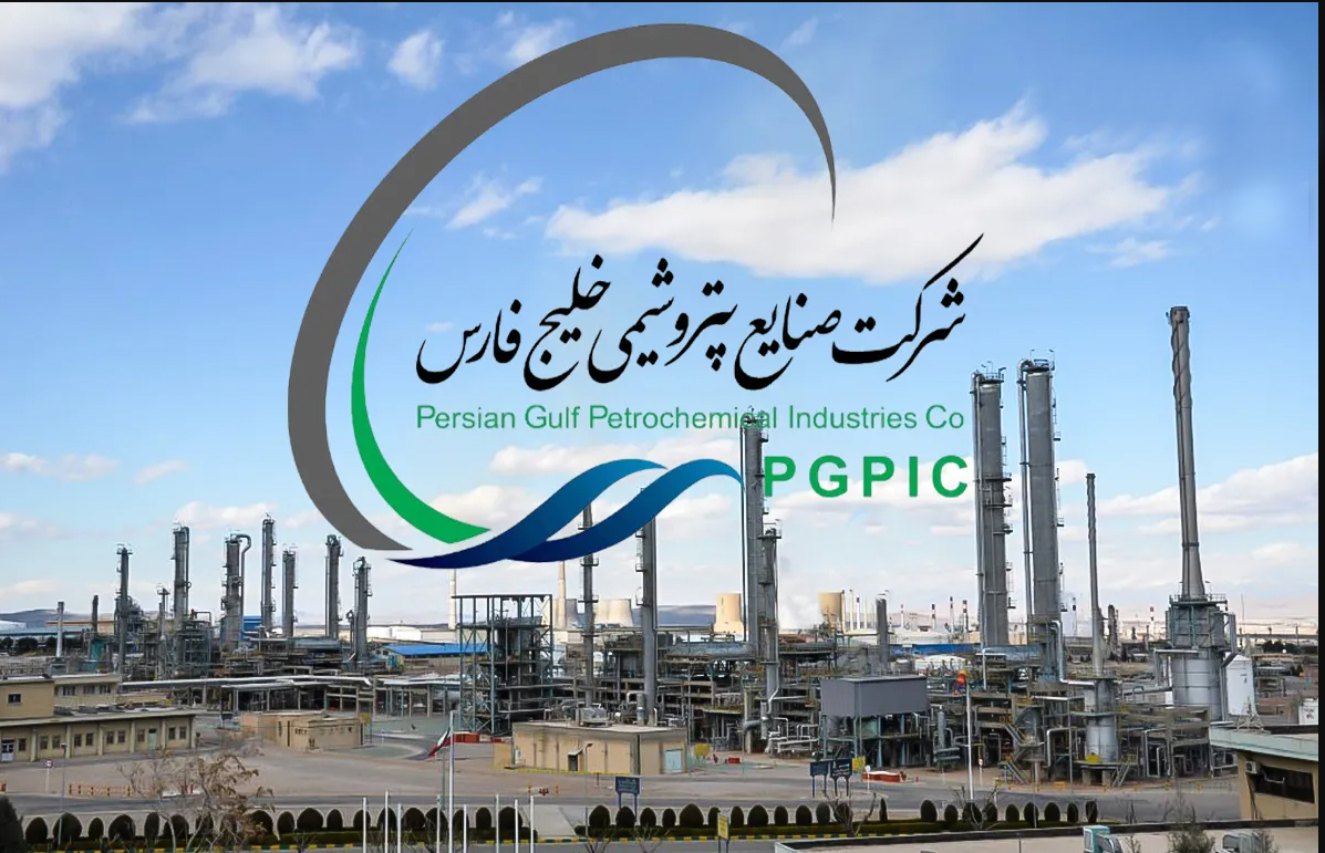 به گزارشاقتصادمحور: علی خضریان نماینده تهران و عضو کمیسیون اصل نود مجلس شورای اسلامی در گفت‌وگو با صدای پتروشیمی، با انتقاد از عملکرد هلدینگ خلیج فارس در دوره مدیریتی جدید گفت: متأسفانه طی ماه‌های اخیر حجم قابل توجهی از انتصاب‌های انجام شده در هلدینگ خلیج فارس بدون هیچ گونه استعلام قانونی صورت گرفته است که این موضوع برخلاف الزامات نظارتی است.