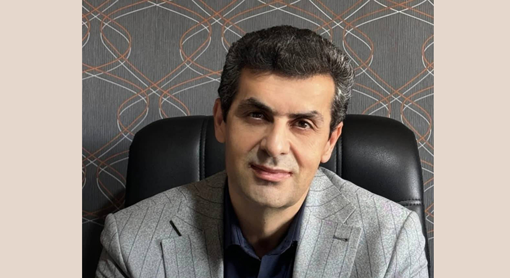 به گزاشاقتصادمحور: این شیوه حمل‌و‌نقل، به عنوان اصلی‌ترین روش جابجایی کالا و مسافر در داخل کشور، نقش حیاتی در تأمین نیازهای اساسی جامعه، توزیع عادلانه ثروت و رونق کسب‌وکارهای کوچک و متوسط دارد. توسعه و بهسازی زیرساخت‌های جاده‌ای، نوسازی ناوگان حمل و نقل و ارتقای ایمنی جاده‌ها، از جمله اولویت‌های اساسی برای دستیابی به توسعه پایدار و افزایش رفاه اجتماعی است.