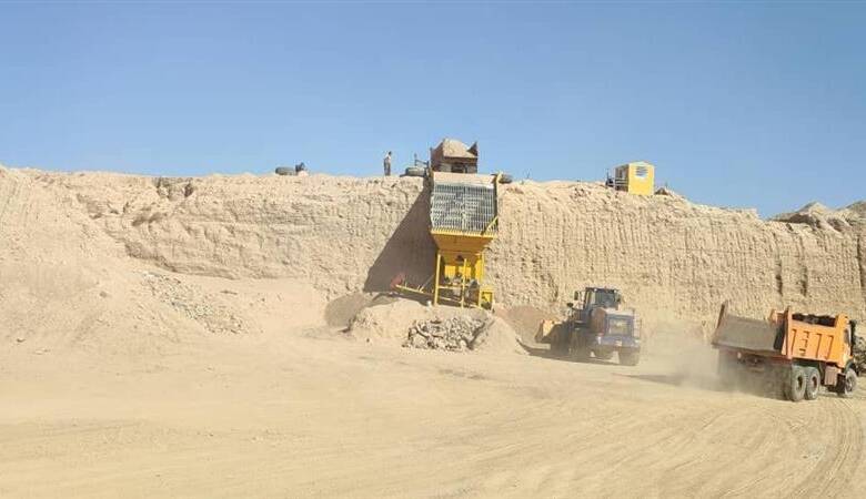 به گزارشاقتصادمحور: بومی‌سازی دستگاه سپراتور در شرکت پویش معادن ذوب‌آهن اصفهان به منظور پیش‌فرآوری سنگ‌آهن و نصب 2 دستگاه آن در معدن ققنوس شماره 1 با عملکرد مطلوب، محور مصاحبه خبرنگار ما با قدیرعلی شفیع‌زاده مدیرعامل شرکت پویش معادن ذوب‌آهن اصفهان است که در ادامه می‌خوانید.