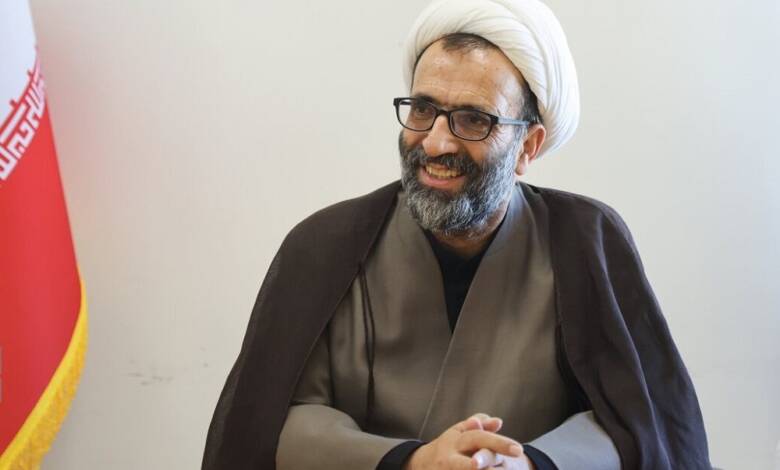 به گزارشاقتصادمحور به نقل از روستانیوز، سخنگو و عضو هیئت رئیسه مجلس شورای اسلامی با بیان این مطلب گفت: تلاش برای افزایش میزان تولید محصولات کشاورزی به منظور حفظ و پایداری امنیت غذایی و همچنین دستیابی به درآمدهای ارزی حاصل از صادرات، نیازمند توجه ویژه به فعالان عرصه کشاورزی با تقویت سرمایه بانک کشاورزی برای ارایه تسهیلات به این بخش است.