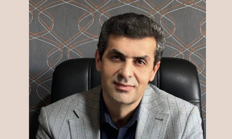 به گزاشاقتصادمحور: این شیوه حمل‌و‌نقل، به عنوان اصلی‌ترین روش جابجایی کالا و مسافر در داخل کشور، نقش حیاتی در تأمین نیازهای اساسی جامعه، توزیع عادلانه ثروت و رونق کسب‌وکارهای کوچک و متوسط دارد. توسعه و بهسازی زیرساخت‌های جاده‌ای، نوسازی ناوگان حمل و نقل و ارتقای ایمنی جاده‌ها، از جمله اولویت‌های اساسی برای دستیابی به توسعه پایدار و افزایش رفاه اجتماعی است.