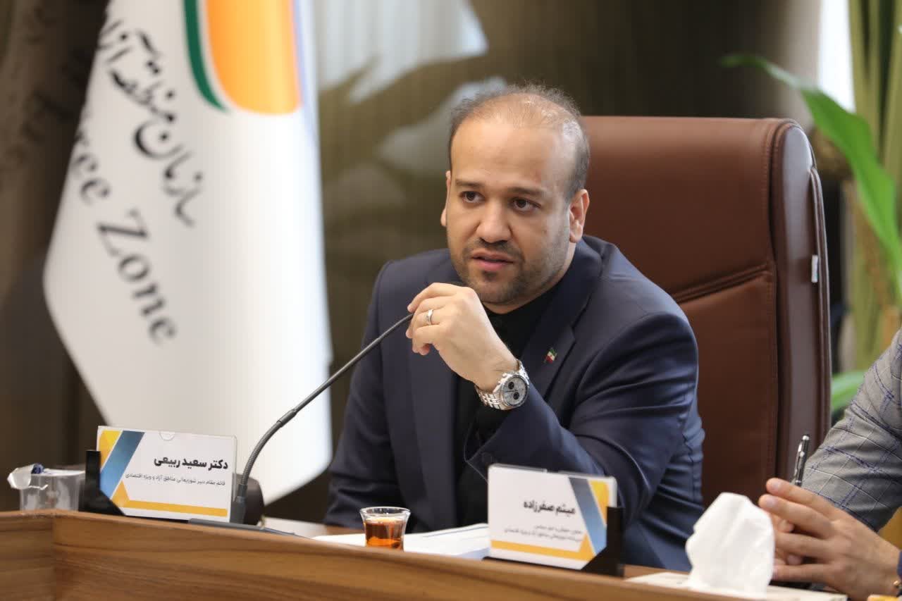 به گزارش اقتصادمحور به نقل از روابط عمومی و امور بین الملل سازمان منطقه آزاد انزلی، دبیر شورایعالی مناطق آزاد و ویژه اقتصادی با بیان اینکه «تقابل ژئواستراتژیک فعلی میان جمهوری اسلامی ایران و قدرت‌های جهانی حاصل ۳۷ سال ظرفیت‌سازی و تقویت مؤلفه‌های قدرت ملی است»، گفت این مسیر در دوره جدید نیز با قدرت دنبال خواهد شد.