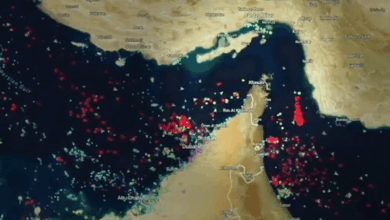 به گزارش اقتصادمحور به نقل از فارس، نشریه «فایننشال تایمز» روز دوشنبه به نقل از سازمان بین‌المللی دریانوردی گزارش داد که جنگ تحمیلی آمریکا و رژیم صهیونیستی علیه جمهوری اسلامی ایران، باعث سرگردانی ۲۰ هزار ملوان در خلیج فارس شده است.