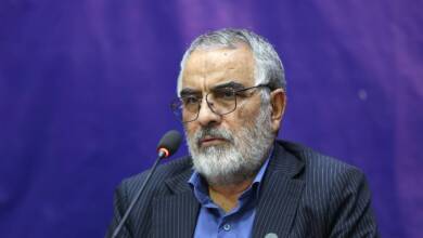 به گزارش اقتصادمحور به نقل از پایگاه اطلاع رسانی و خبری آستان حجتالاسلام انصاری، دبیر ستاد، با اشاره به شهادت آیتالله رئیسی و همراهان گفت: امسال مراسم را بدون رهبر شهیدمان برگزار میکنیم که برای همه بسیار سخت و ناباورانه است.