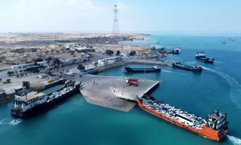 به گزارش اقتصادمحور به نقل از تسنیم، با اجرای مصوبه ستاد تنظیم بازار استان هرمزگان مبنی بر افزایش تعرفه بلیط شناورهای مسافری، سازمان منطقه آزاد قشم در اقدامی حمایتی، پرداخت مابه‌التفاوت نرخ قدیم و جدید را برای ساکنان جزیره تا اطلاع ثانوی بر عهده گرفت.