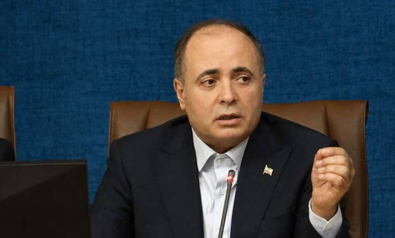 به گزارش اقتصادمحور به نقل از وزارت جهاد کشاورزی، غلامرضا نوری در نشست رئیس‌جمهور با استانداران اظهار داشت: حداقل تا پایان شهریورماه، واردات کالاهای اساسی توسط همه اشخاص حقیقی و حقوقی بدون هیچ‌گونه محدودیت انجام می‌شود.