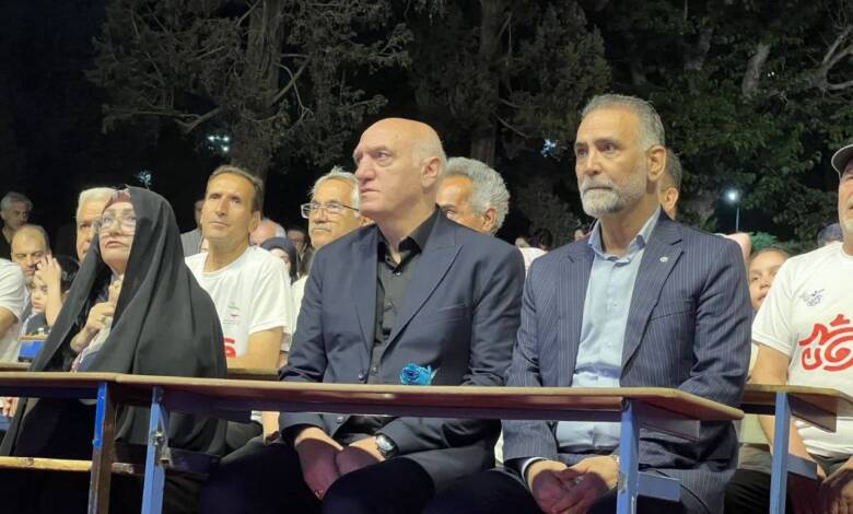 به گزارش وقایع‌نیوز: دکتر فاطمه بهرام آبادان رئیس هیئت مدیره نهاد چترا درباره هدف از برگزاری این پرفورمنس اظهار داشت: در  این برنامه تلاش داشته‌ایم  صدای رسای کودکان میناب را به گوش دنیا برسانیم و  با همراهی و همدلی مردم صدای مردمی این کودکان شهید باشیم.