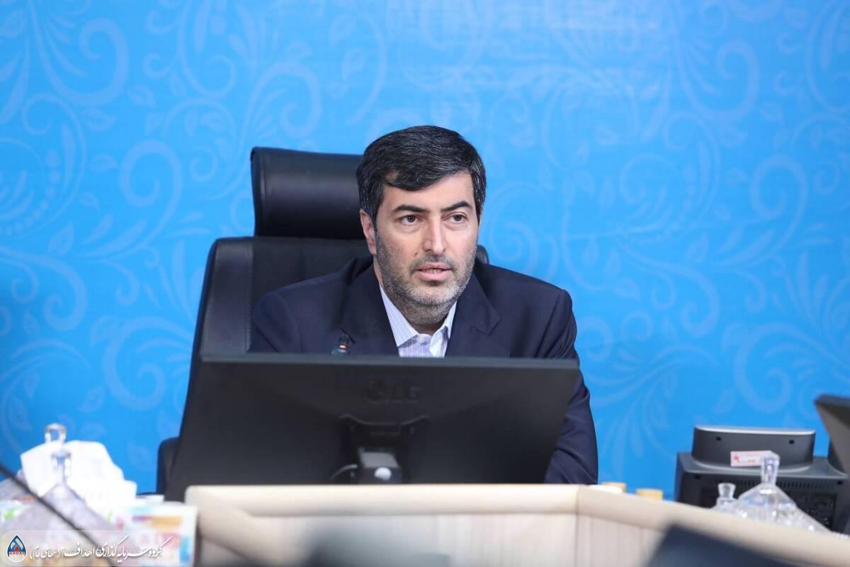 به گزارش وقایع نیوز به نقل از گروه سرمایه‌گذاری اهداف، مهدی عبوری، مدیرعامل گروه سرمایه‌گذاری اهداف با بیان اینکه عرضه تابان فردا، نقطه عطفِ توسعه دارایی‌های بازنشستگان صنعت نفت و هدایت سرمایه‌ها به بخش واقعی اقتصاد است، اظهار داشت: گروه سرمایه‌گذاری اهداف با هدف‌گذاری برای اجرای بزرگ‌ترین عرضه اولیه در تاریخ بورس ایران و با تکیه بر استراتژی توسعه دارایی‌های بازنشستگان صنعت نفت، گامی بلند در جهت مردمی‌سازی اقتصاد برداشت. این اقدام که نتیجه یک سال بررسی‌های کارشناسی دقیق برای انتخاب بهترین زمان عرضه است، اکنون وارد مرحله عملیاتی شده است.