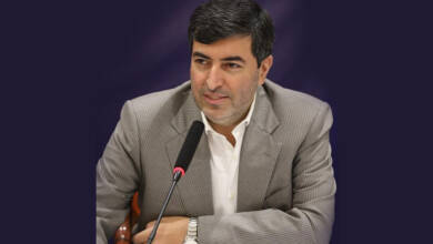 به گزارش اقتصادمحور به نقل از روابط عمومی اهداف، مهدی عبوری، مدیرعامل گروه سرمایه‌گذاری اهداف با اشاره به واگذاری ۵ درصد از سهام شرکت گروه پتروشیمی تابان فردا به گروه توسعه مالی مهر آیندگان «ومهان» گفت: این معامله با پشتوانه کارشناسی و متکی بر یک فرآیند ارزش‌گذاری مستقل و حرفه‌ای در چارچوب سیاست‌های کلان گروه سرمایه‌گذاری اهداف برای بهینه‌سازی ترکیب دارایی‌ها، افزایش نقدشوندگی پرتفوی، مدیریت حرفه‌ای منابع و صیانت از حقوق ذی‌نفعان اصلی، به‌ویژه بازنشستگان صنعت نفت انجام شده است.