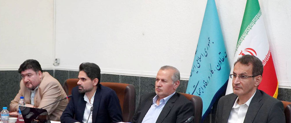 به گزارش وقایع نیوزز به نقل از روابط عمومی هفتمین نمایشگاه و کنفرانس بینالمللی شهر هوشمند و هوش مصنوعی ایران، این نشست روز سهشنبه ۳۰ تیرماه ۱۴۰۵ به میزبانی وزارت تعاون، کار و رفاه اجتماعی و با حضور معاونان و مدیران دستگاههای اجرایی، سازمان اداری و استخدامی کشور و مدیران فناوری اطلاعات در مجموعه فرهنگی تلاش برگزار شد.